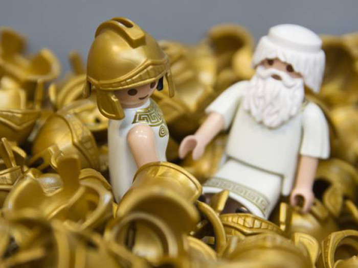 «Είναι γεγονός: Η PLAYMOBIL σχεδίασε τις δύο πρώτες ελληνικές φιγούρες»