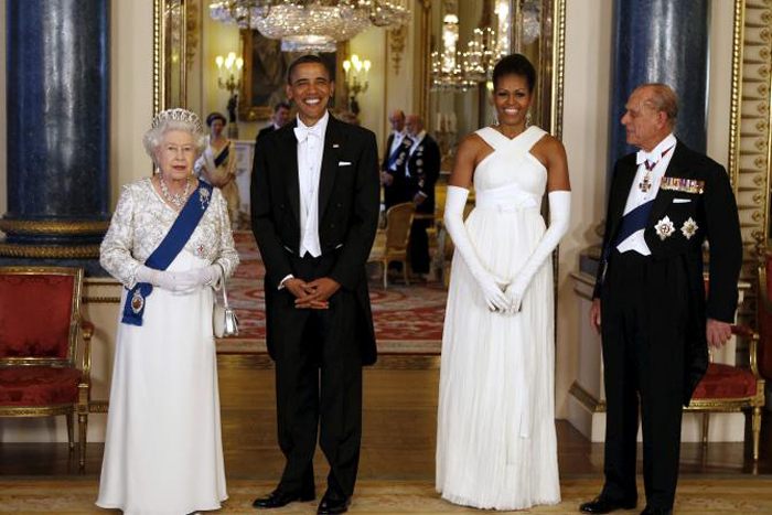 us-president-barack-obama-2nd-l-first-lady-michelle-obama-2nd-r-pose-queen-elizabeth