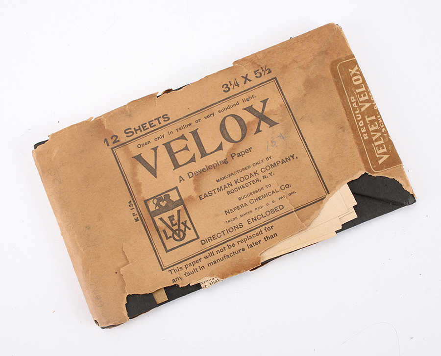 το φωτογραφικό χαρτί Velox