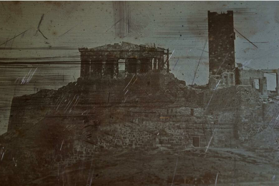 H παλαιότερη σωζώμενη φωτογραφία του Ιερού Βράχου, 1842. Joseph-Filibert Girault de Prangey